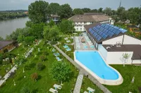 Lebada Luxury Resort & Spa - Pools