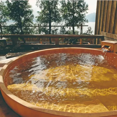 Lakeside Villa Suimeikaku