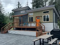 Modern Tiny House in Seward - 5  to Harbor & Tours - Chalets