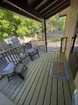Guest House In the Upper Rattlesnake - Pools