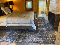 Noisy Water Cabin- 3-bdrm river front cabin Upper Canyon,Ruidoso. - ชาเลต์