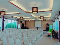 P.Paradise Hotel