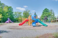 Huge Getaway Home with Gameroom, Arcades, Firepit - Wi-Fi