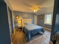 Horse lovers paradise with 2 bedrooms and WiFi, AC in Lake Geneva Hotels in Lyons