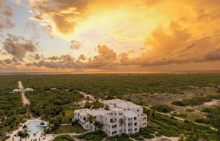 Corner Ground Floor Oceanfront/Stunning Ocean Views & Easy Beach Access.