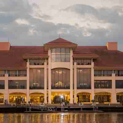 Subic Bay Yacht Club Hotel Exterior