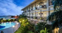 N Hotel - Pools