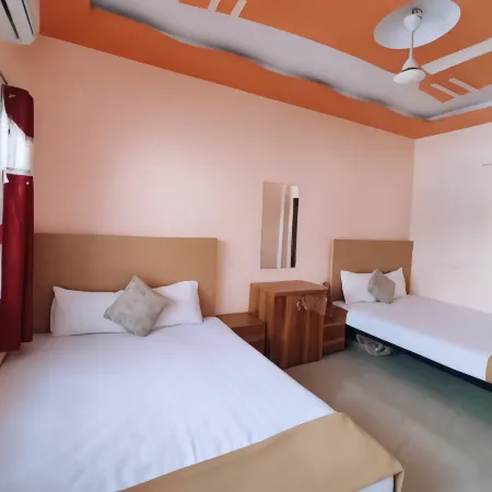 Ambience Homestay (Private Rooms)