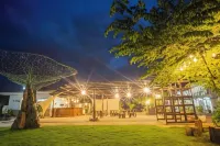 Panglao Village Court Apartments - Motels