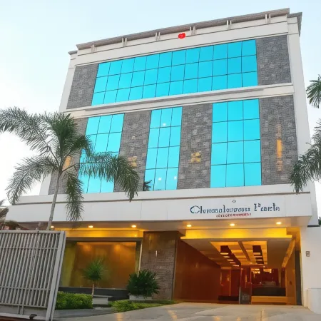 Hotel Chenduran Park Отели в г. Диндуккал