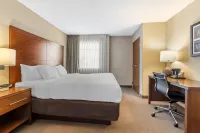 Comfort Inn & Suites Airport Convention Center - parking