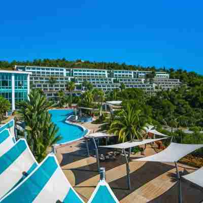 Pine Bay Holiday Resort Hotel Exterior
