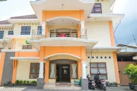 RedDoorz Syariah @ Jalan Simpang Gajayana - 2-Star