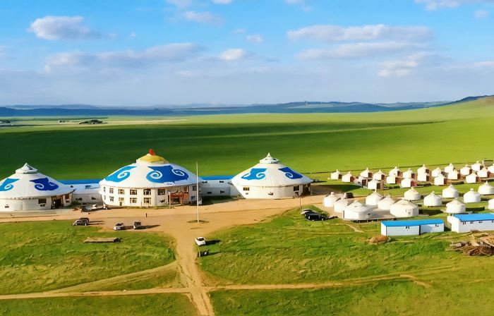 Taibusi Qifengqingmazhen Holiday Tourism Area