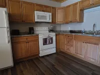 1 Bdrm, Duplex, Pup Friendly, Private Fenced in Yard, No Pet Fee! Hotels in Brule County