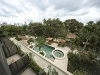 Apex Executive Apartments - Dovle - Pool