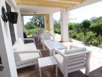 Secluded Villa with Panoramic Views, Private Heated Saltwater Pool & Fast Wi-Fi - Wi-Fi