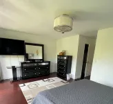 3 bedroom Town House, Paradise Island, Ocean Front Property - 2-Star