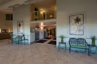 Pelican Beach Resort, Directly on the Beach w/Breathtaking View - สระว่ายน้ำส่วนตัว