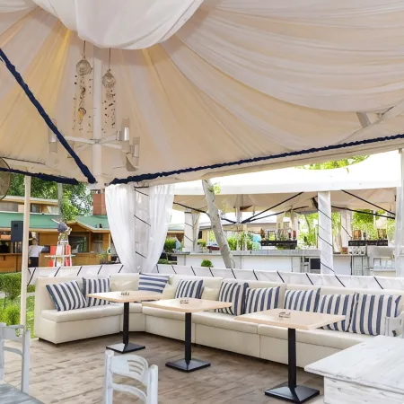 Hotel Tarsis
