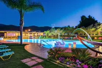 Yiannis Manos Hotel Resort - piscina