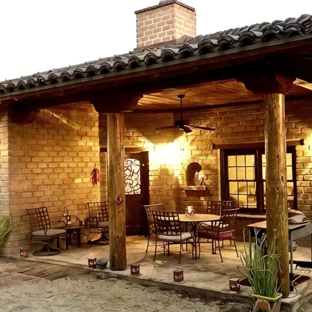 Authentic Tucson Experience: Mud Adobe Casita Nestled in Canyon Among Wildlife
