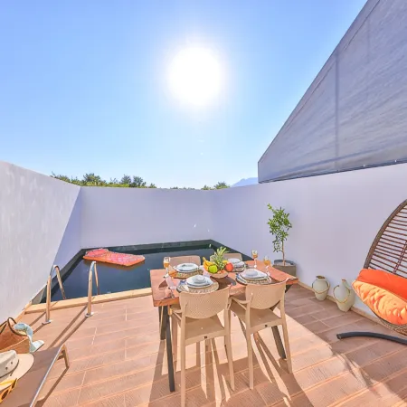 Villa Ay