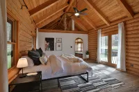 Pool, Hot tub, Sauna, sleeps 29! - 4-Star