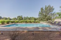 Lake Views & Access + Pool, Indoor/Outdoor Living, Family &  Pet Friendly - 3-Star