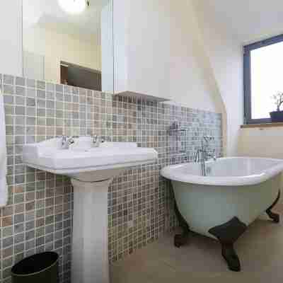 Immerse yourself in the scenery Rooms
