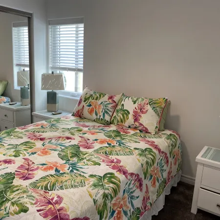 New ocean front duplex, walk to dining, shops & entertainment.