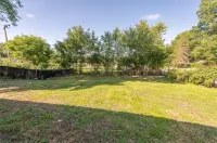 A cozy home between the Indiana Dunes and town of Chesterton. - 3-Star