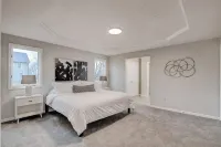 30 acre park in your back yard!