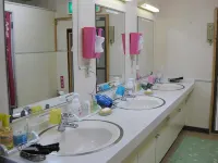Capsule Hotel Famy (Male Guests Only) โรงแรมในฟุนะบะชิ