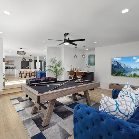 NEW Lux 5BR Villa Near Disney, Knotts, LA, OC w/ Hot Tub & Games