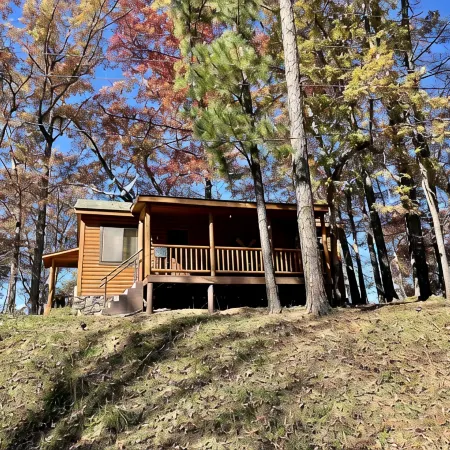 Serene Nantahala Village Cabin w/ Pool near Nantahala Outdoor Center!