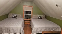1-bedroom cabin in Redfield