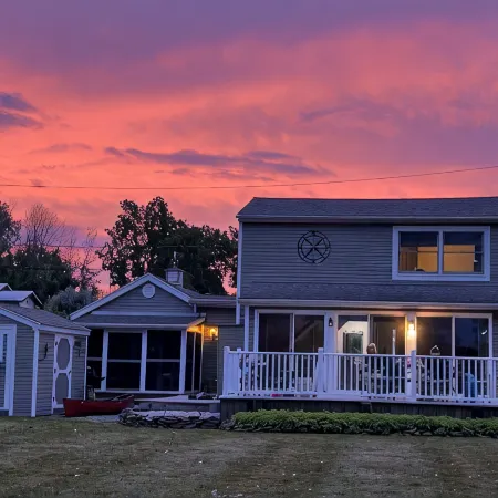 3 bedroom waterfront house with large yard and Gorgeous view of Braddocks Bay