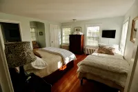 Destination, Overlooking Cooperstown, Large Grounds, 6.2 miles from Dreams Park. - Wi-Fi