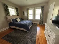 15 Min from CLT Airport! Spacious & Renovated! - 4-Star
