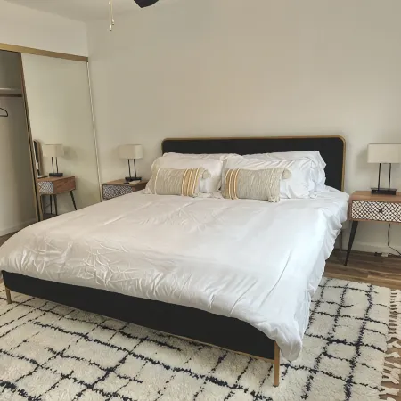 Convenient Getaway Close to it All!