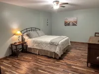 The Boatyard Loft and Suites Unit B