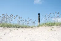 Paradox Place--Cozy Apartment on Oak Island - 2つ星