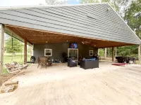 Charming Lakefront Cabin