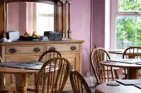 Isallt Guesthouse - breakfast