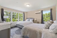 Spacious 4 bedroom luxury Condo - Boutique