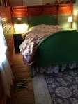 Restored Historic Adirondack Bird Camp Near Gore MT with Lovely Mountain Views - シャレー