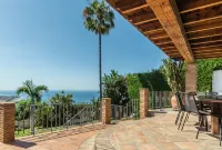Villa Miranda with private heated pool and fantastic views! - Boutique