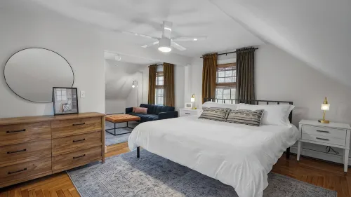Renovated Water Haus ⎥ +8 beds ⎥ Historic Waterfront - 3-Star