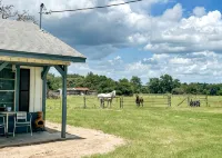 The Franklin Ranch Hunter's Cabin - 35 Minutes from Texas A&M football! - 무료 와이파이